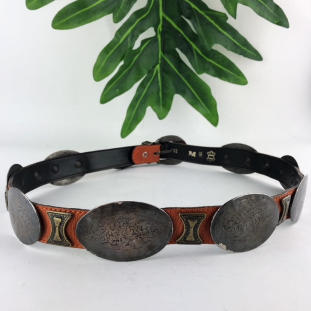 VINTAGE PEWTER CONCHO LEATHER BELT